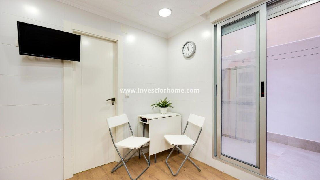 Verkoop - Appartement - Torrevieja - Centro