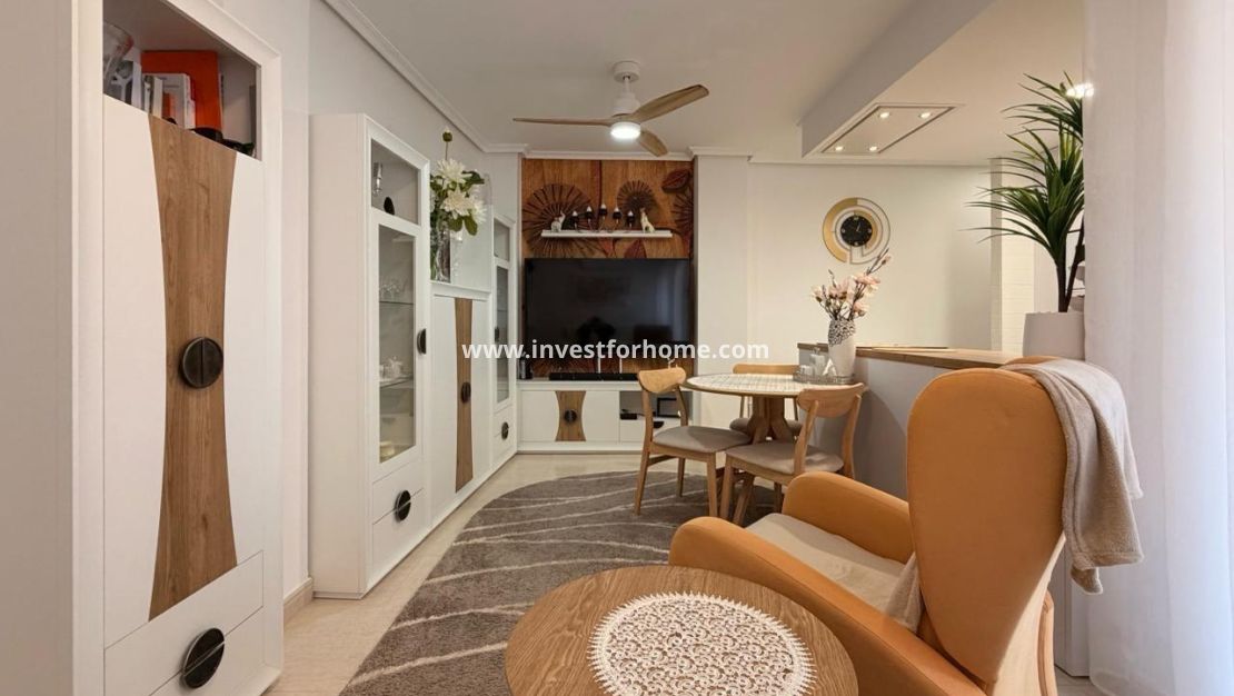 Verkoop - Appartement - Torrevieja - Centro