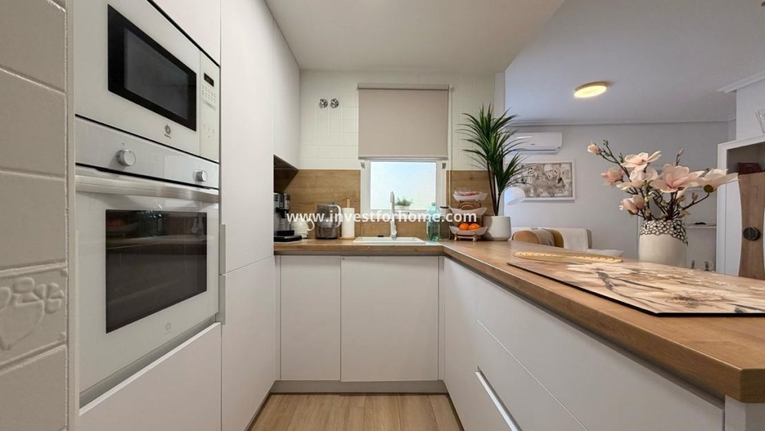 Verkoop - Appartement - Torrevieja - Centro