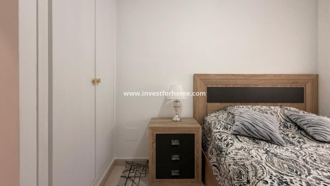 Verkoop - Appartement - Torrevieja - Centro