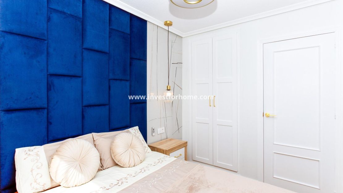 Verkoop - Appartement - Torrevieja - Centro