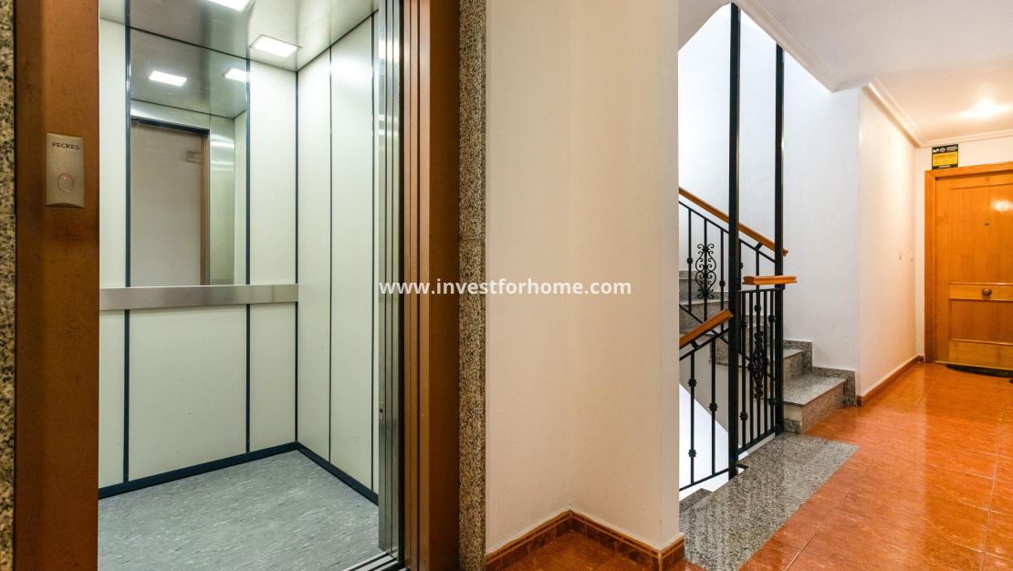 Verkoop - Appartement - Torrevieja - Centro