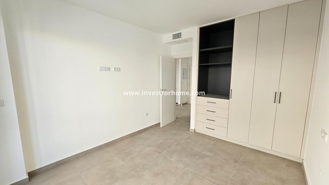 Verkoop - Appartement - Torrevieja - Centro