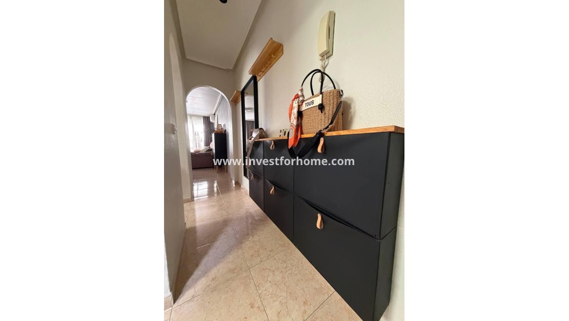 Verkoop - Appartement - Torrevieja - Centro