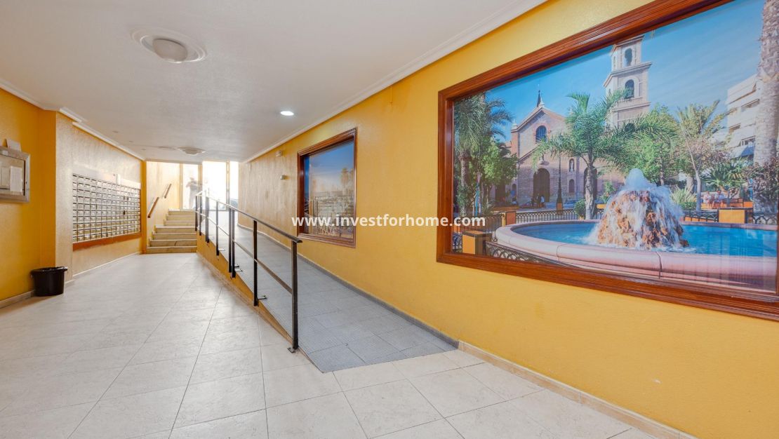Verkoop - Appartement - Torrevieja - Centro