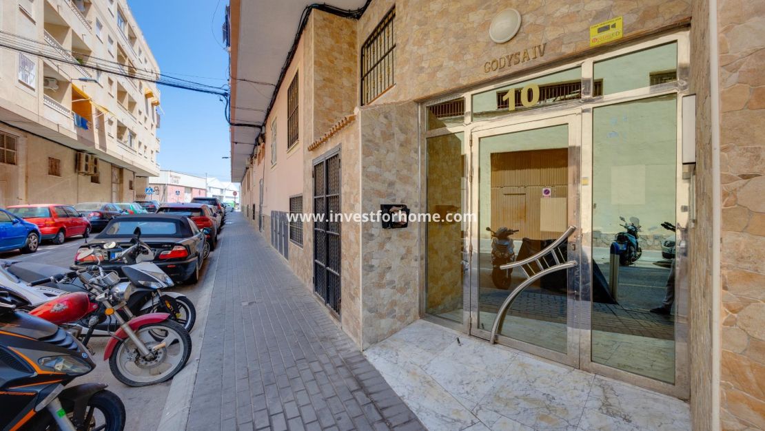 Verkoop - Appartement - Torrevieja - Centro