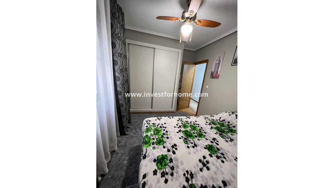 Verkoop - Appartement - Torrevieja - Centro