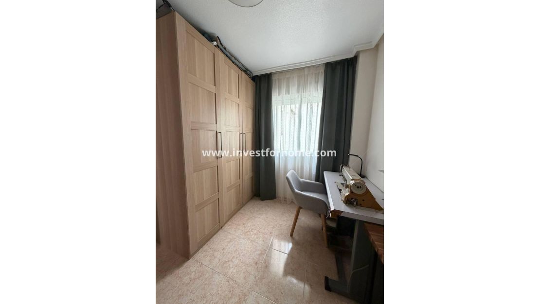 Verkoop - Appartement - Torrevieja - Centro