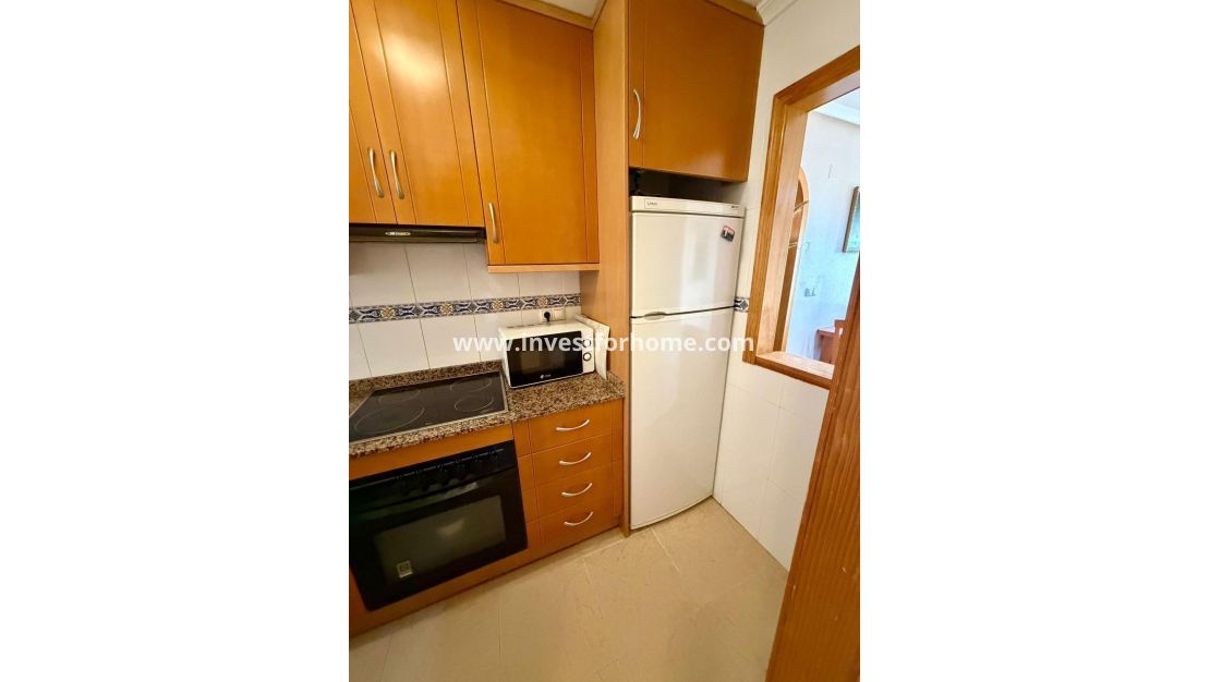 Verkoop - Appartement - Torrevieja - Centro
