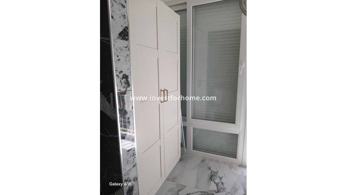Verkoop - Appartement - Torrevieja - Centro