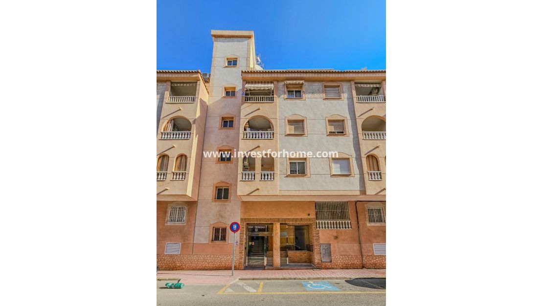 Verkoop - Appartement - Torrevieja - Centro