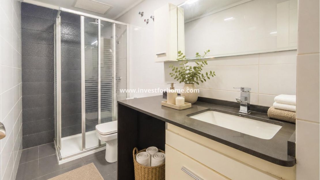 Verkoop - Appartement - Torrevieja - Centro