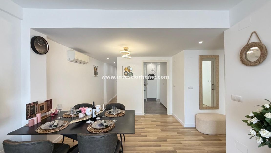 Verkoop - Appartement - Torrevieja - Centro