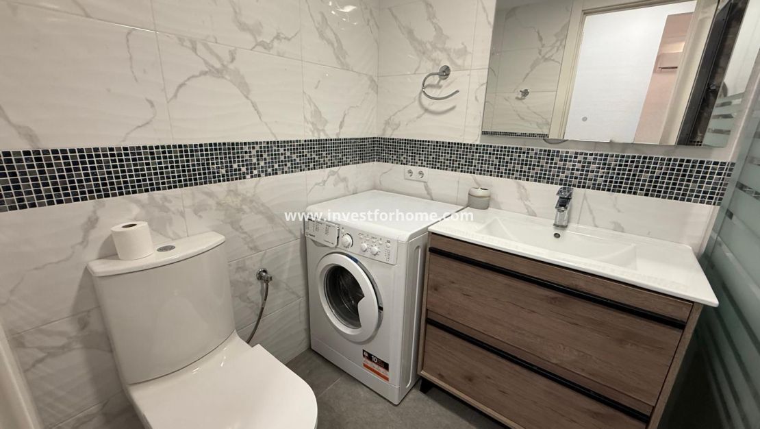 Verkoop - Appartement - Torrevieja - Centro