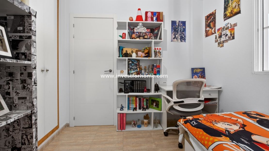Verkoop - Appartement - Torrevieja - Centro