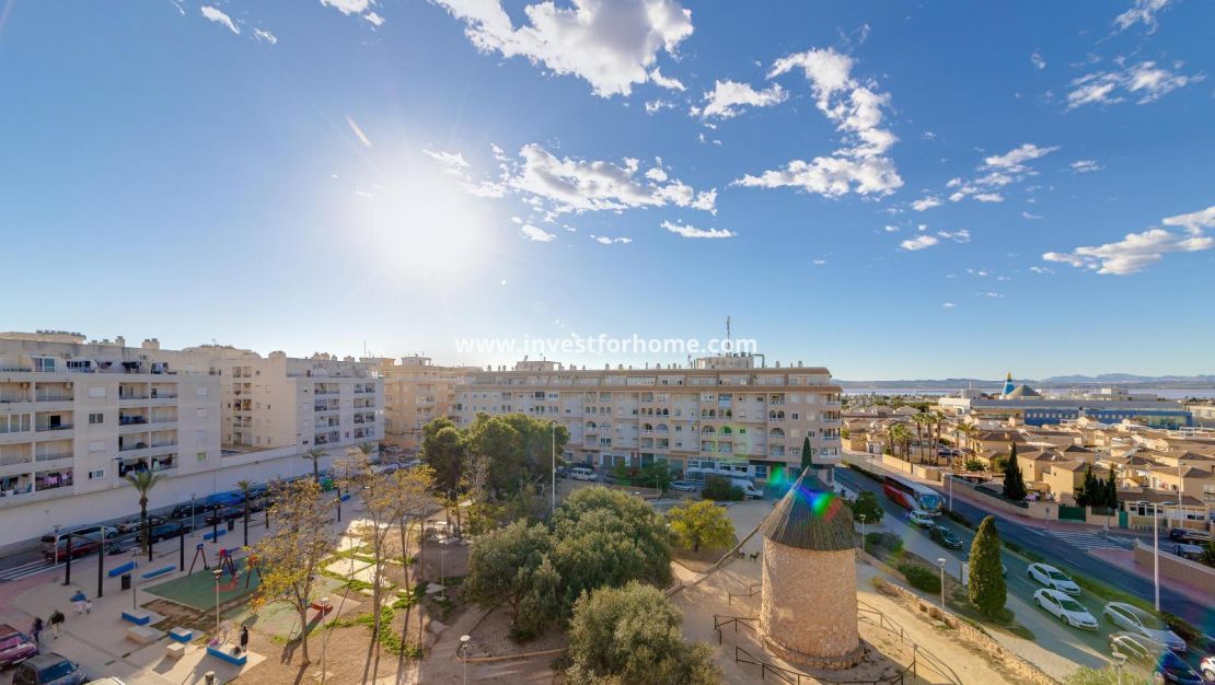 Verkoop - Appartement - Torrevieja - Centro
