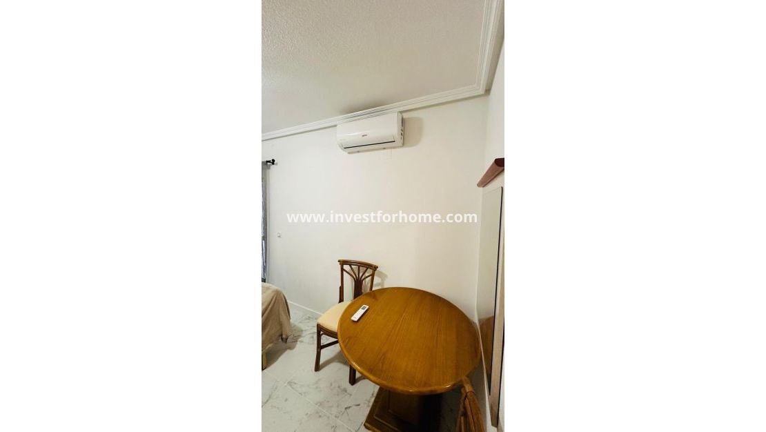 Verkoop - Appartement - Torrevieja - Centro