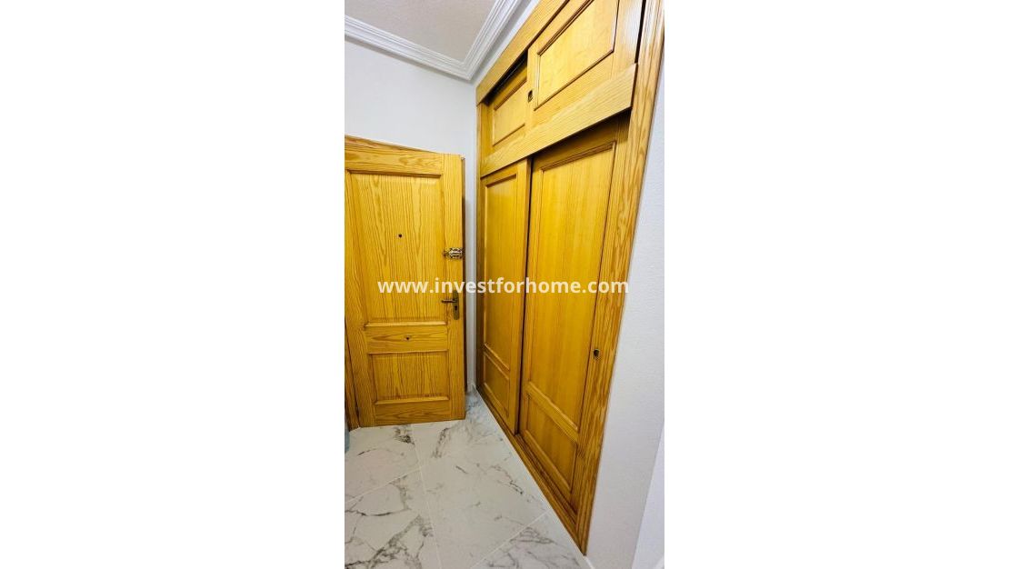 Verkoop - Appartement - Torrevieja - Centro