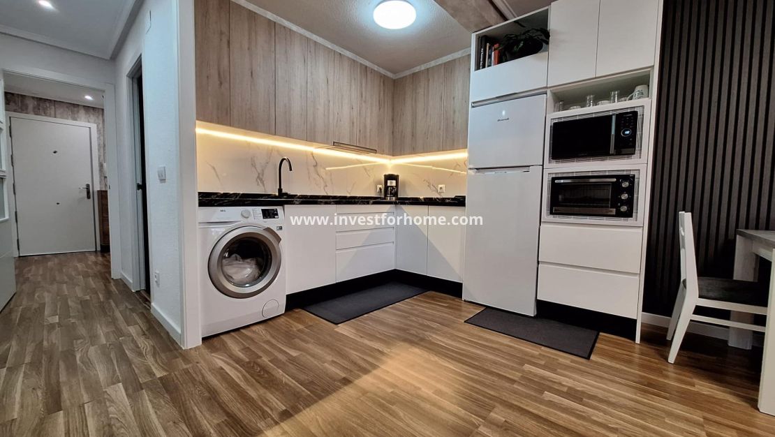 Verkoop - Appartement - Torrevieja - Centro