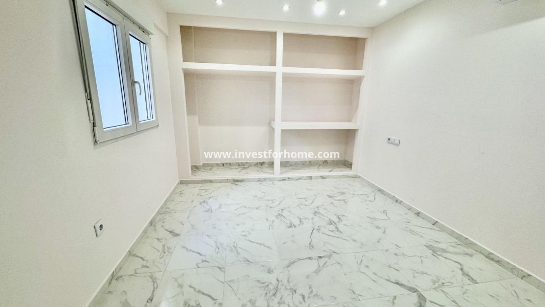 Verkoop - Appartement - Torrevieja - Centro
