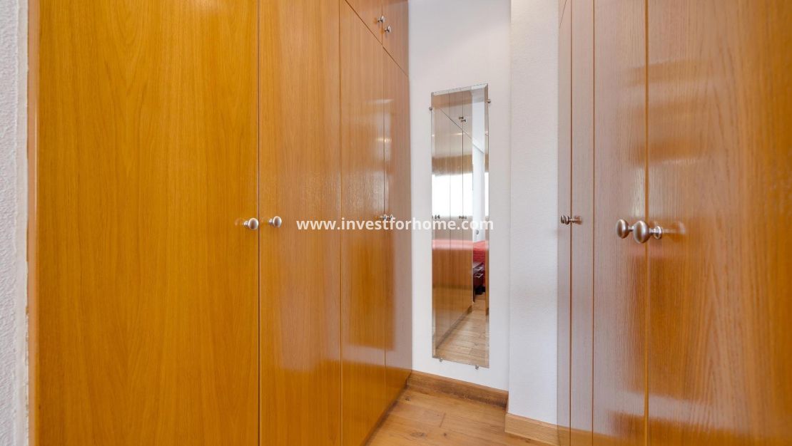 Verkoop - Appartement - Torrevieja - Centro