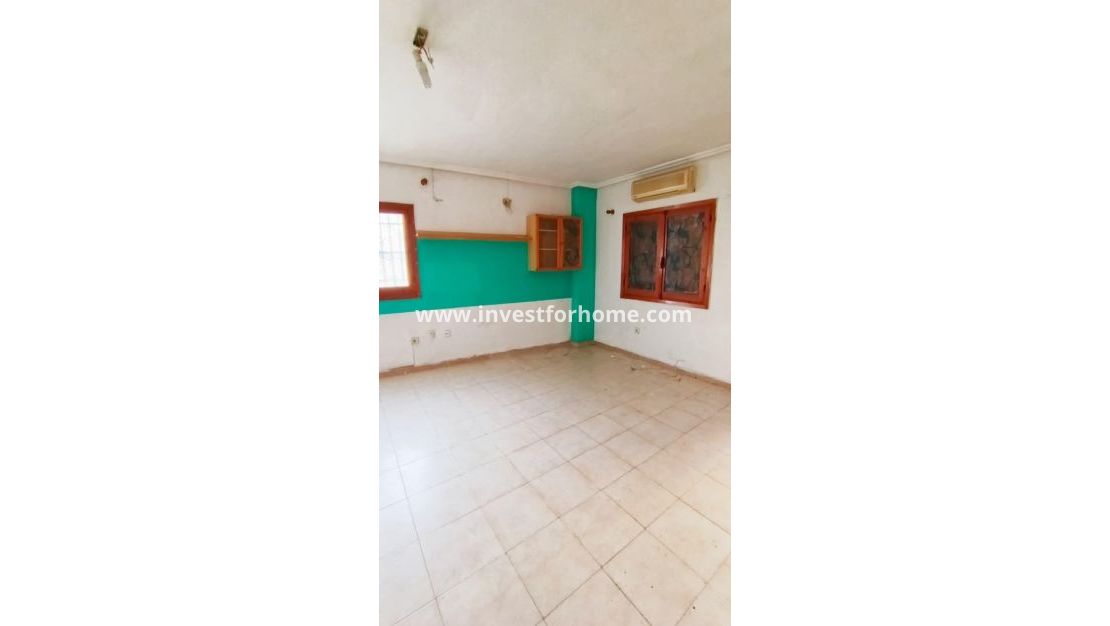 Verkoop - Appartement - Torrevieja - Centro