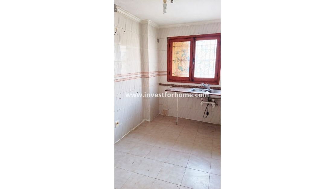 Verkoop - Appartement - Torrevieja - Centro