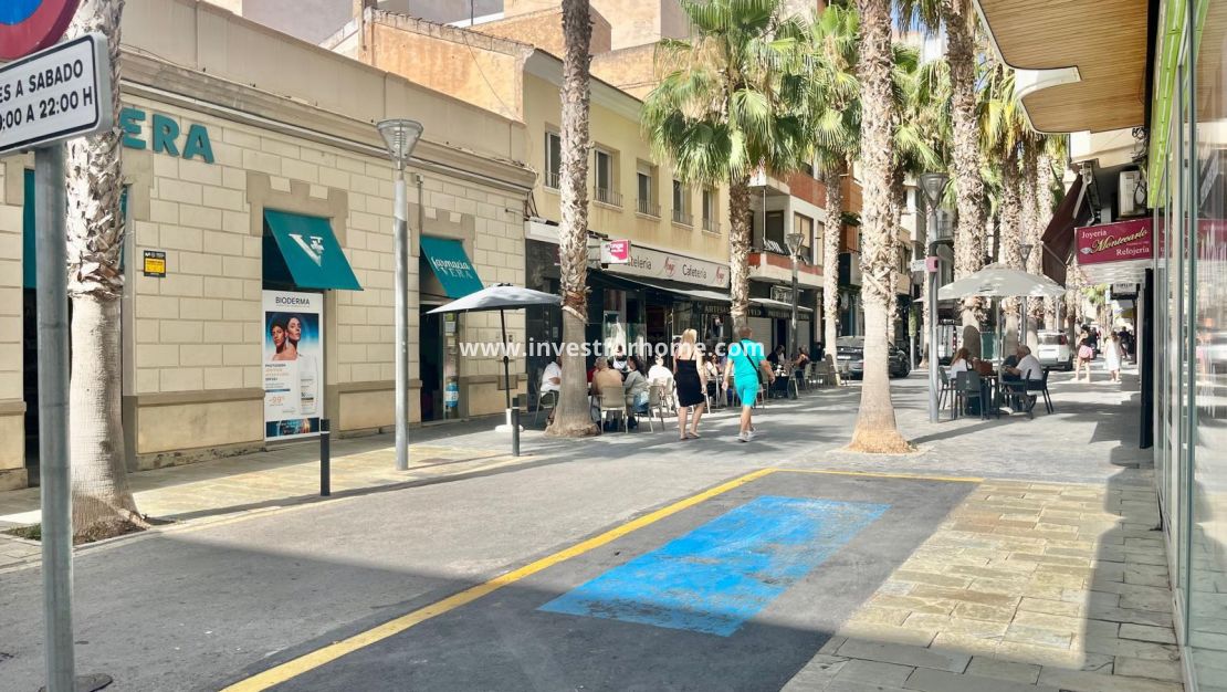 Verkoop - Appartement - Torrevieja - Centro