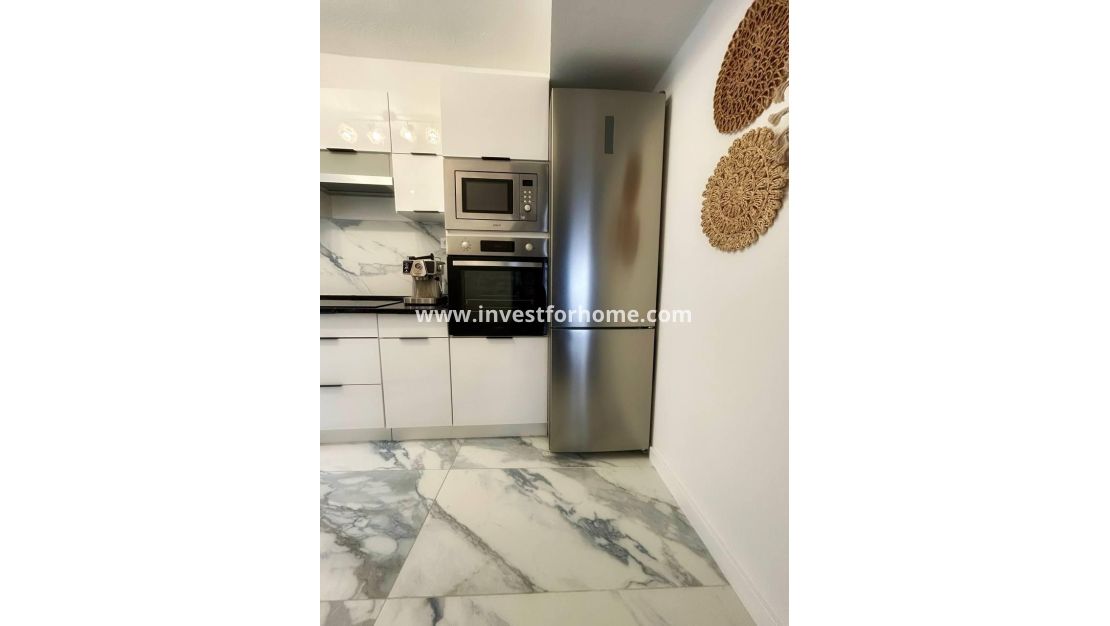 Verkoop - Appartement - Torrevieja - Centro