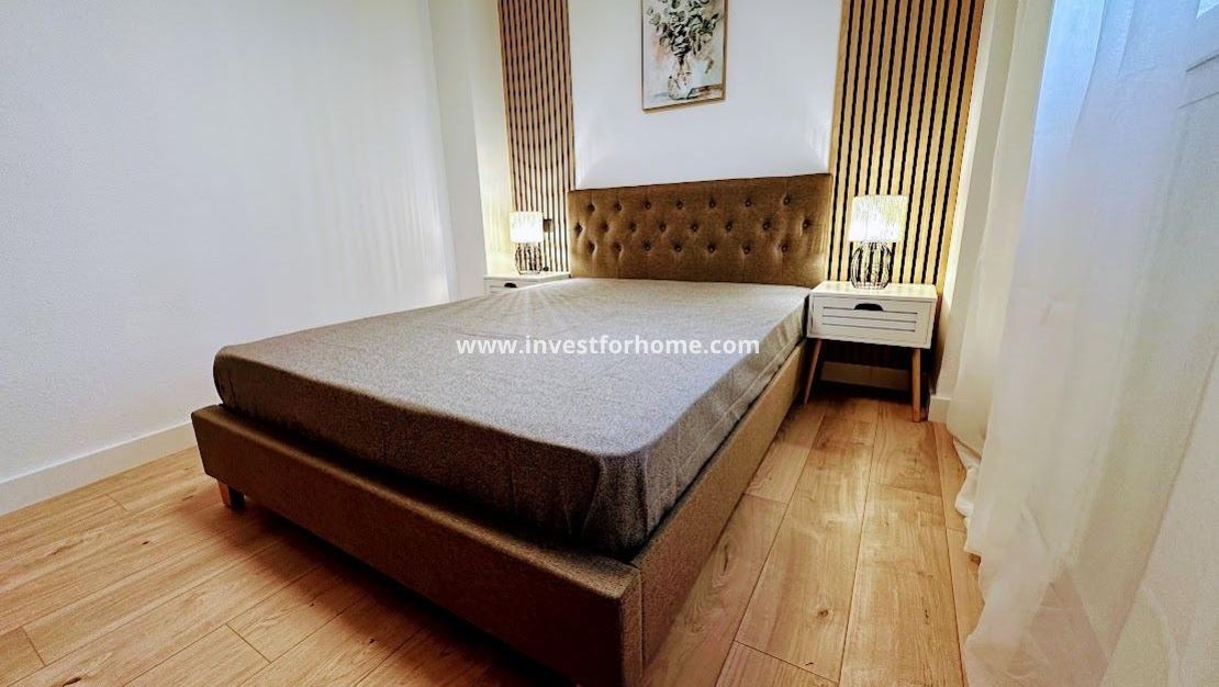 Verkoop - Appartement - Torrevieja - Centro