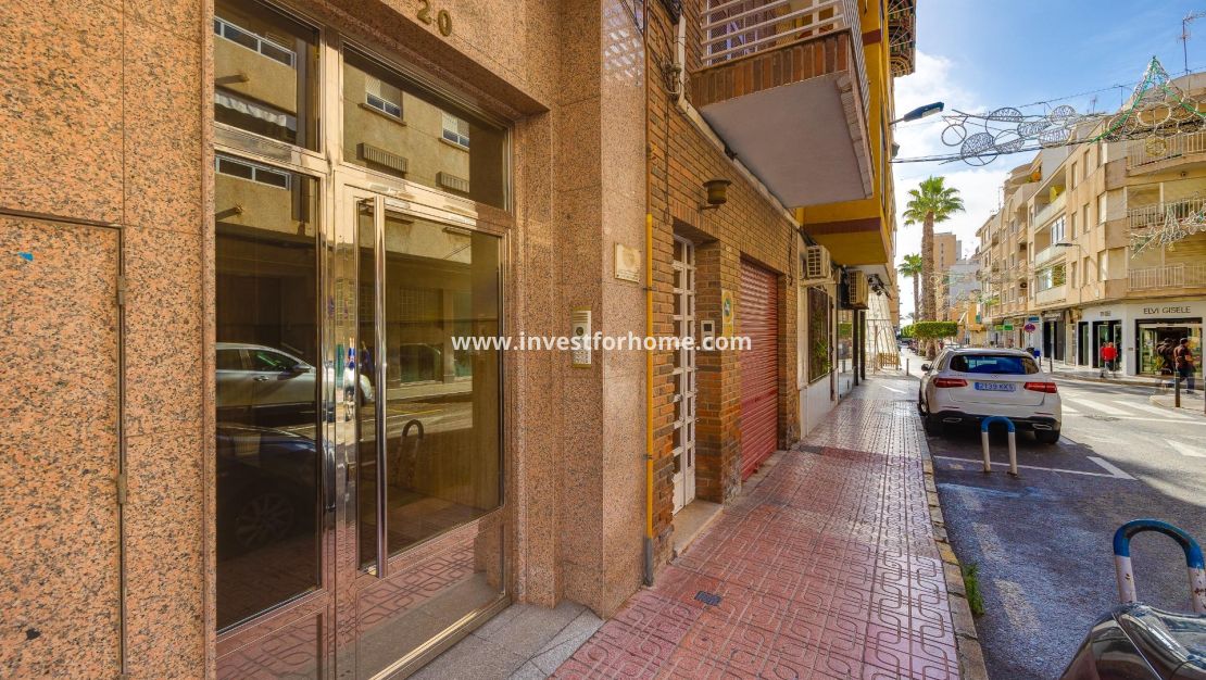 Verkoop - Appartement - Torrevieja - Centro