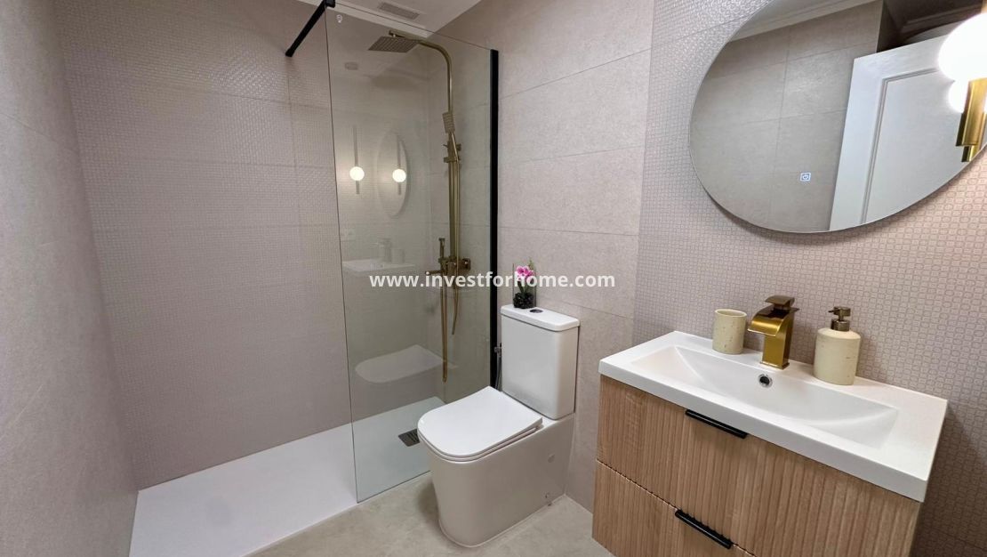 Verkoop - Appartement - Torrevieja - Centro