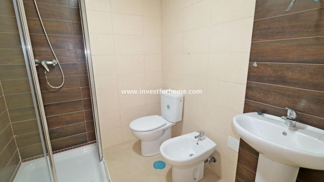 Verkoop - Appartement - Torrevieja - Centro