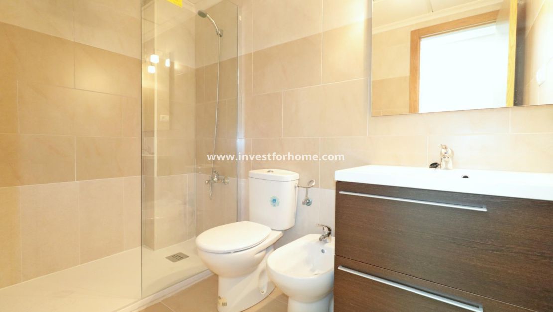 Verkoop - Appartement - Torrevieja - Centro
