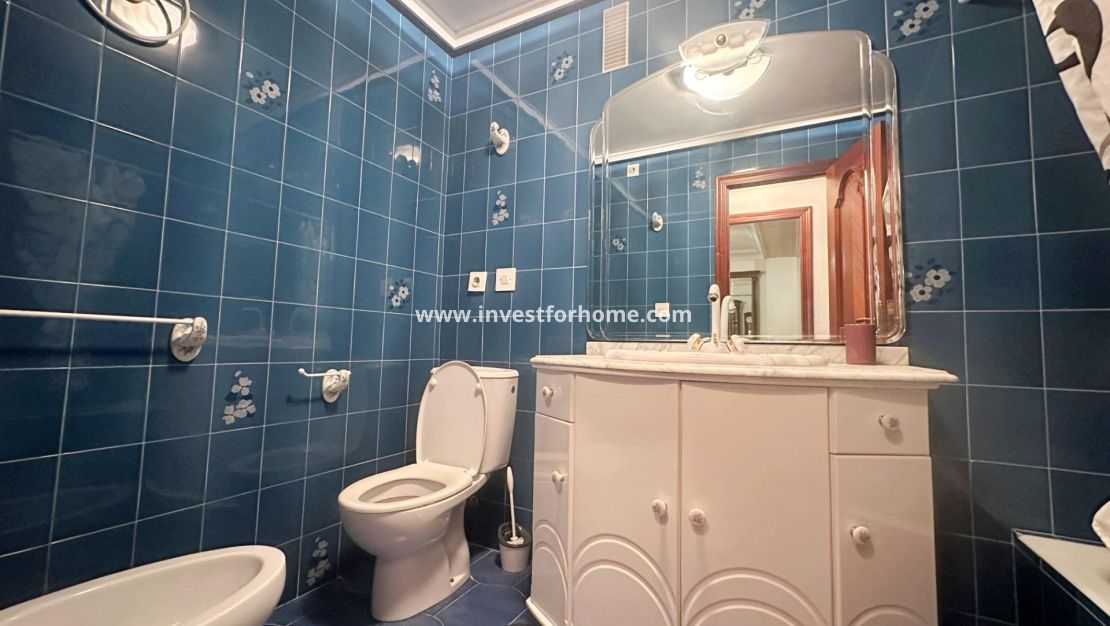 Verkoop - Appartement - Torrevieja - Centro