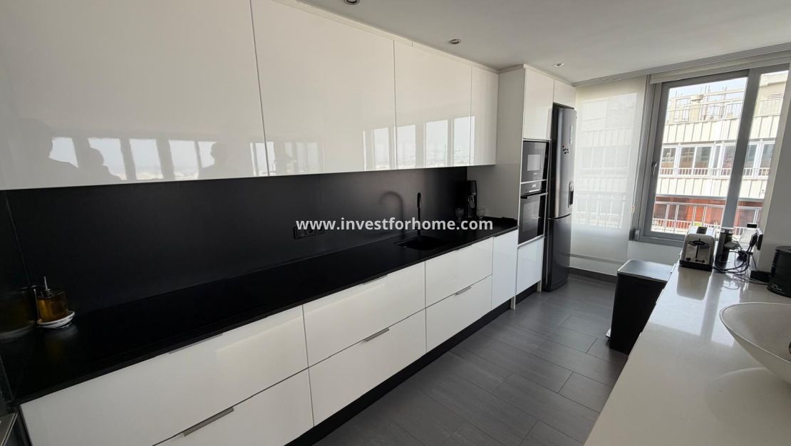 Verkoop - Appartement - Torrevieja - Centro