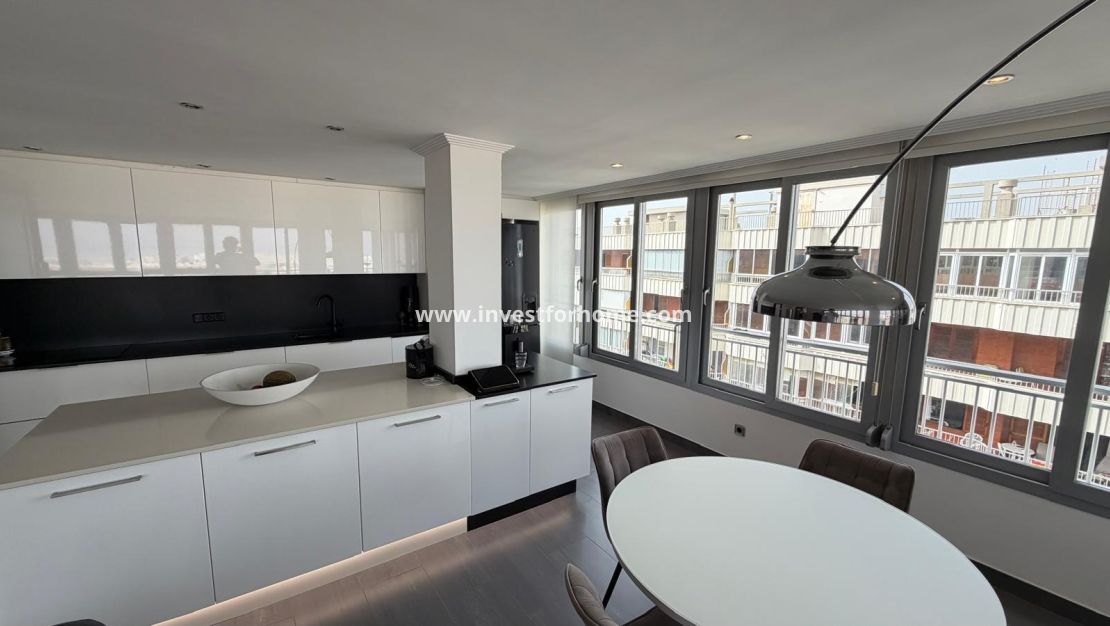Verkoop - Appartement - Torrevieja - Centro