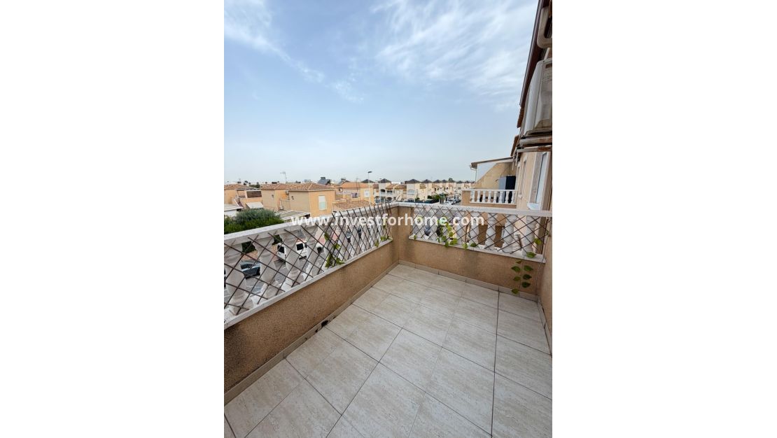 Verkoop - Appartement - Torrevieja - Centro