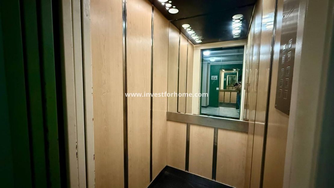 Verkoop - Appartement - Torrevieja - Centro