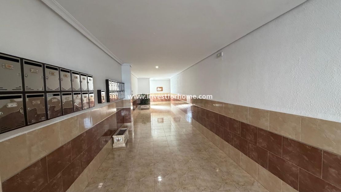 Verkoop - Appartement - Torrevieja - Centro