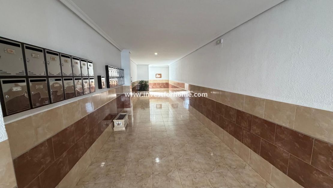 Verkoop - Appartement - Torrevieja - Centro