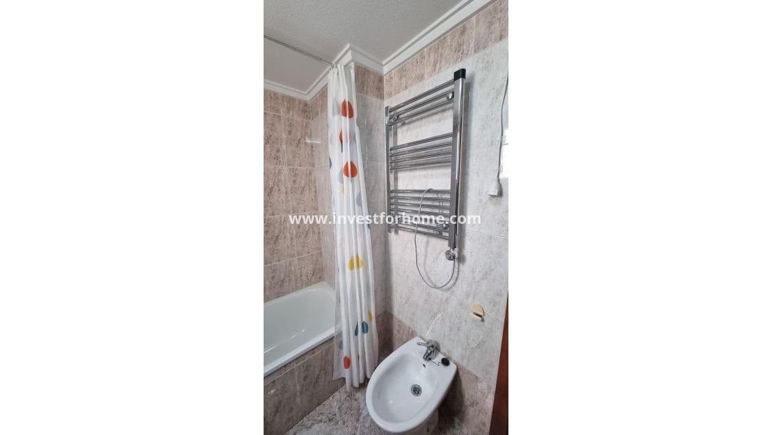 Verkoop - Appartement - Torrevieja - Centro