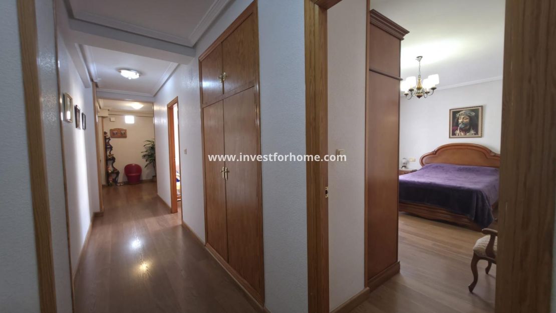 Verkoop - Appartement - Torrevieja - Centro