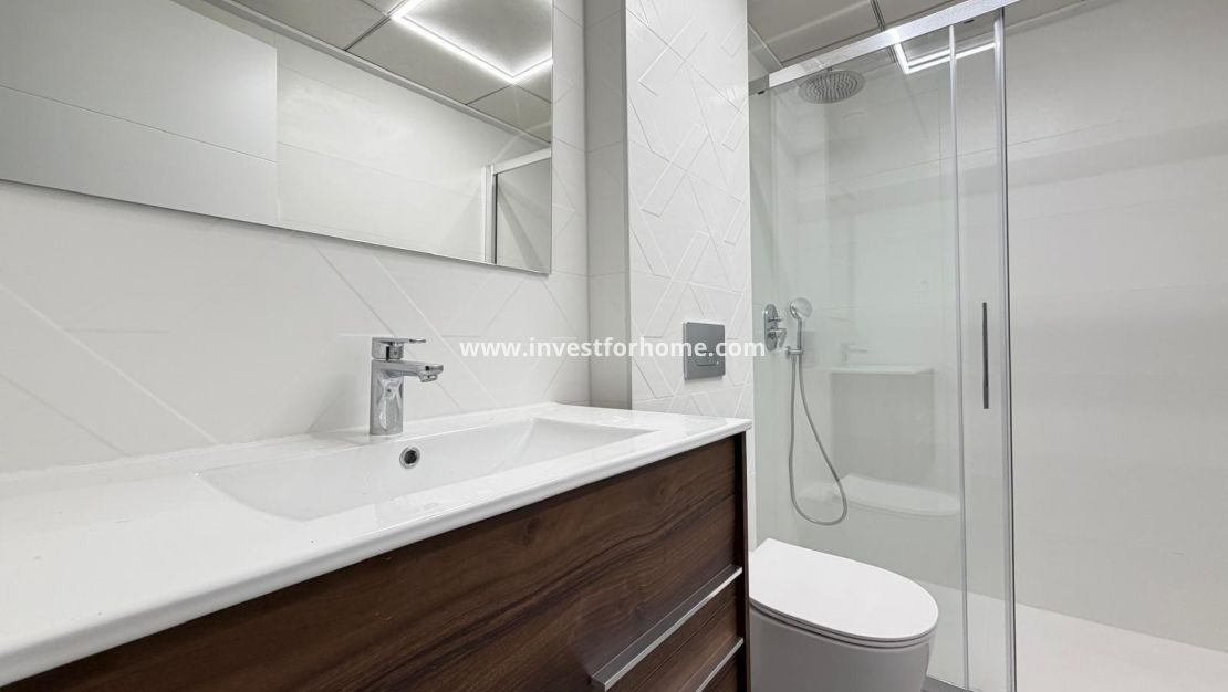 Verkoop - Appartement - Torrevieja - Centro