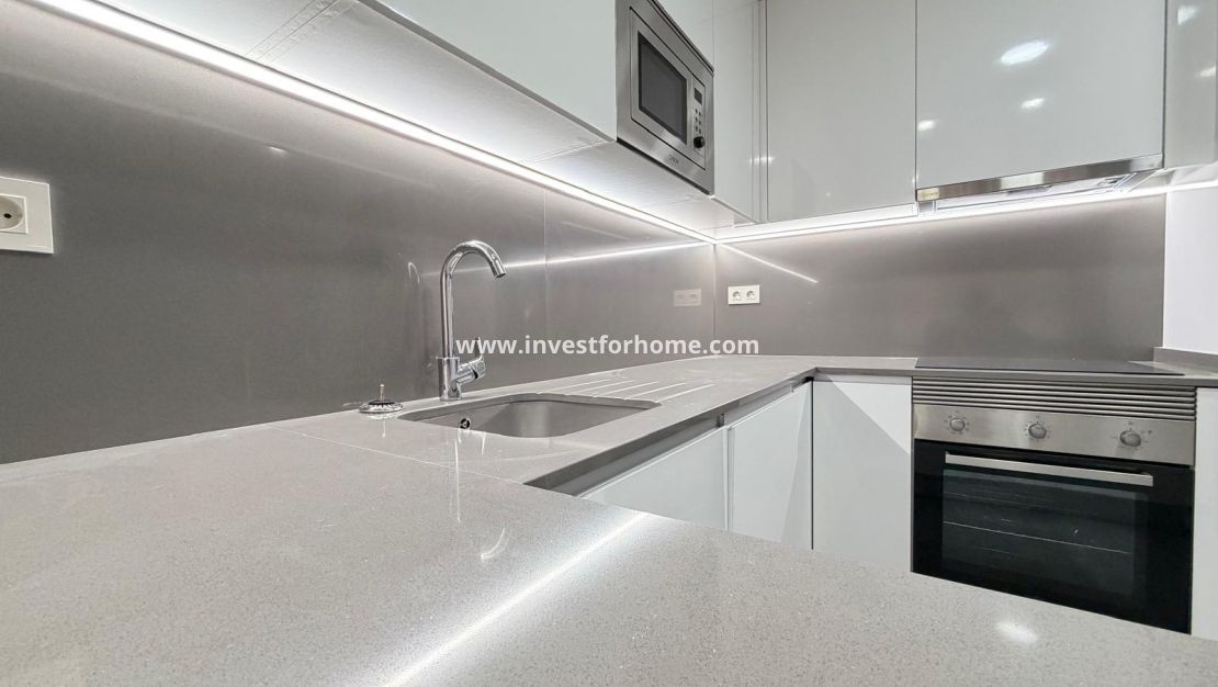 Verkoop - Appartement - Torrevieja - Centro