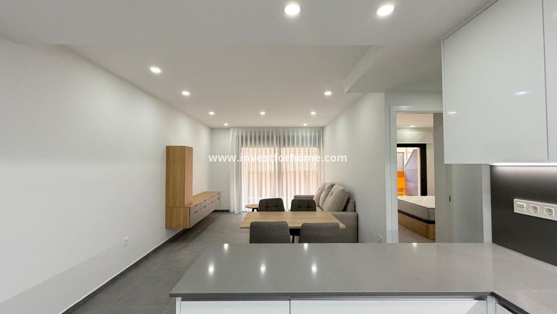 Verkoop - Appartement - Torrevieja - Centro