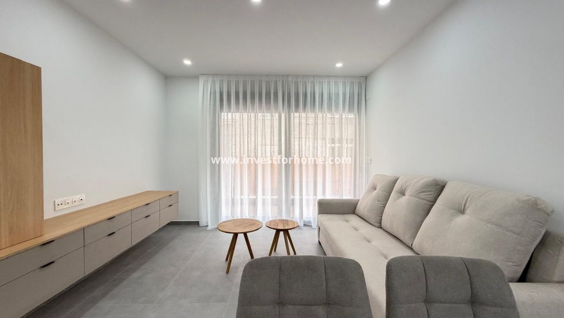 Verkoop - Appartement - Torrevieja - Centro