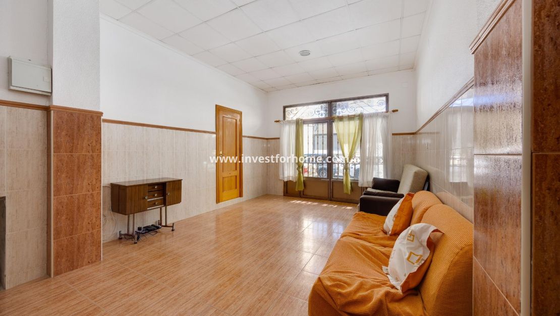 Verkoop - Appartement - Torrevieja - Centro