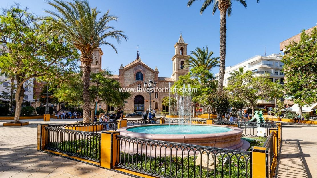 Verkoop - Appartement - Torrevieja - Centro