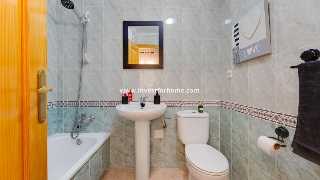 Verkoop - Appartement - Torrevieja - Centro